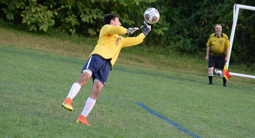 2017 Men's Soccer Goalie of the Week: Brandon Hall