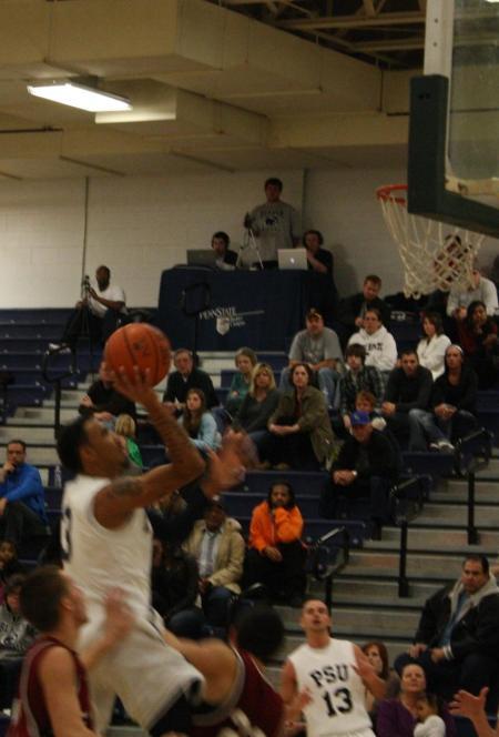Beaver Holds on For Thrilling Win, Downs Grove City 64-62