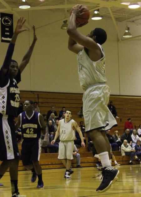 Men's Basketball Uses OT to Pick Up Huge PSUAC Victory Over Wilkes-Barre