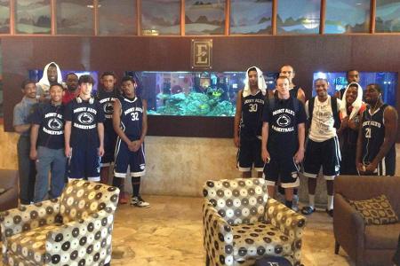 Men's Basketball Defeats Bayamon Central University in Puerto Rico
