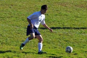 Lions fall to Beaver in Fryer's debut.