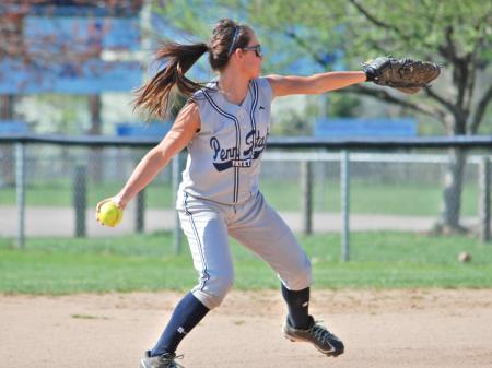 Softball Blanks Schuylkill Twice in Doubleheader Sweep