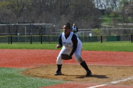 Softball Opens Season with Loss to SUNY-Canton