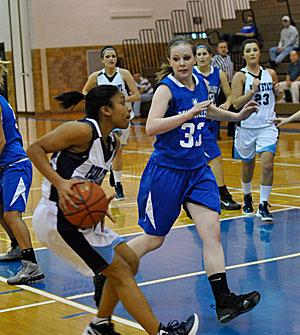 Wildcats Notch Double-Doubles but Fall 67-61 to PSU Scranton