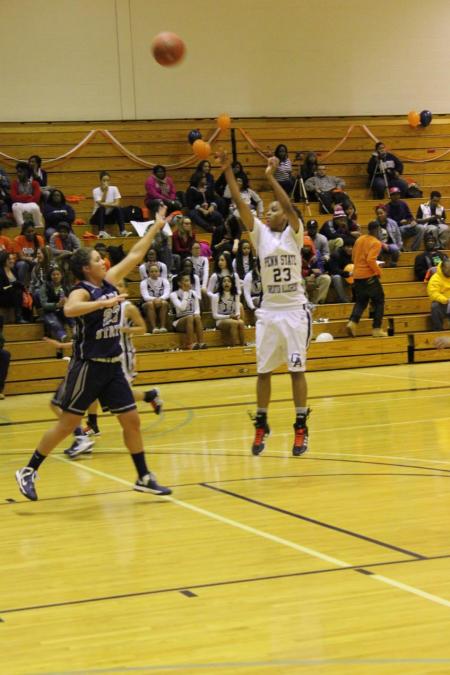 Fulton and Layne Combine for 47 in 72-48 Rout of Penn State Du Bois