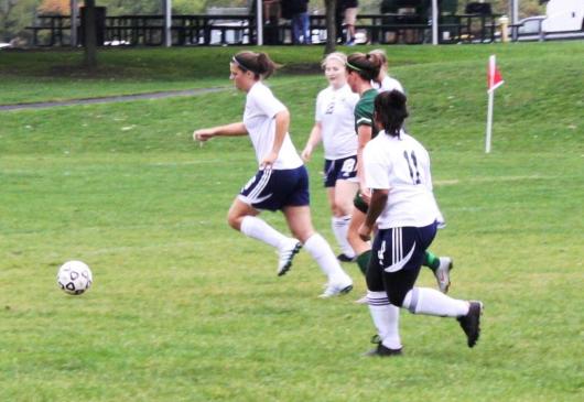 Women's soccer falls to Medaille